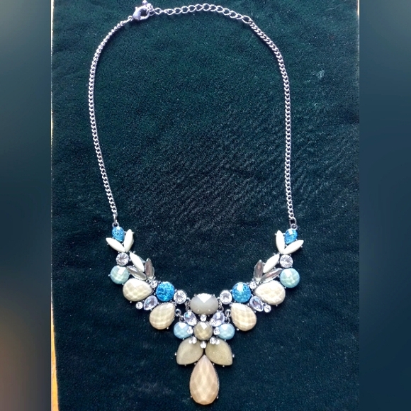 Statement necklace - Picture 2 of 5